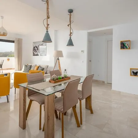 Lotus 2401 - Beautiful With Pool & Sea View *